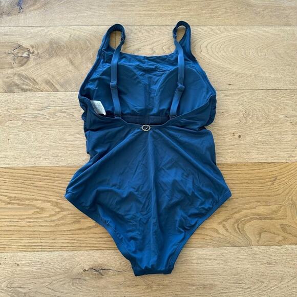 Jantzen - One Piece Belted Swimsuit in Blue - Picture 5 of 6